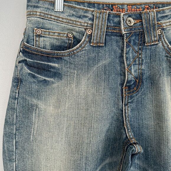Nine Point Eight Women’s size 8 denim cropped jeans capris Y2k  with bling - Picture 6 of 12
